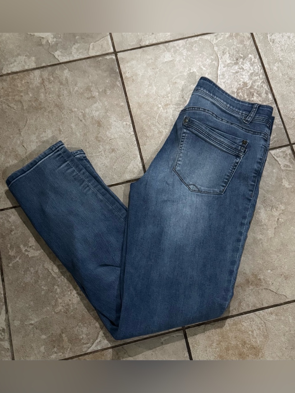 Democracy Ab Technology Jeans Size 8 Distressed Blue Wash Denim